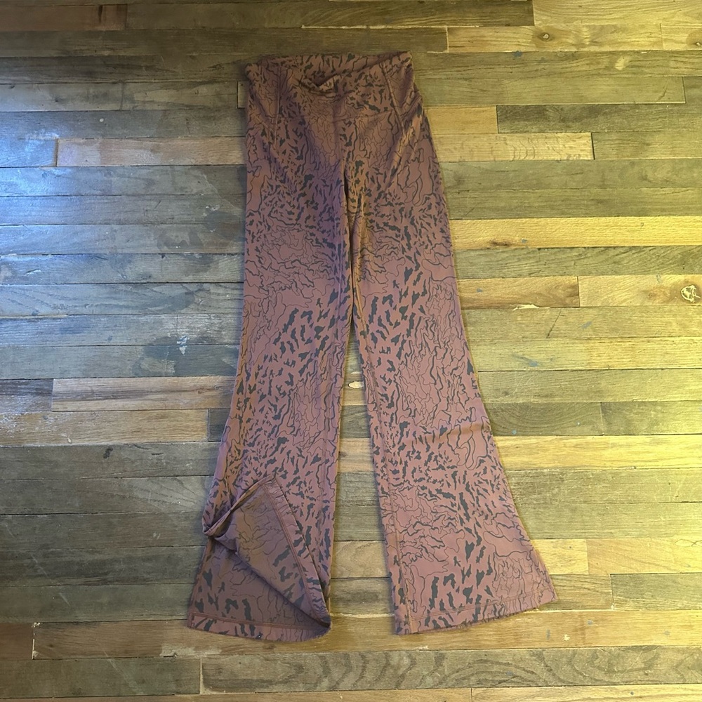 Lululemon Split Hem Groove Pants - Size 8